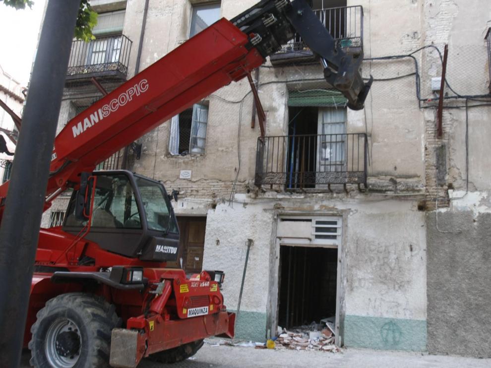 El fiscal ve posible delito en el anunciado derribo del número 1 de la plaza de San Pedro de Huesca