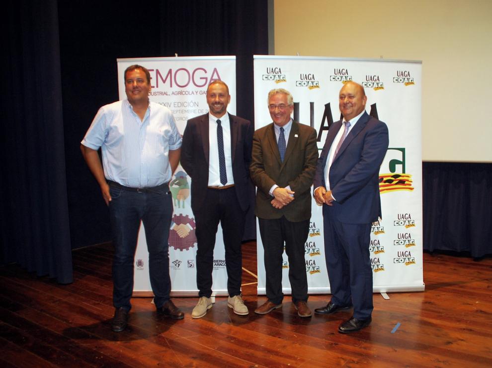 Premio a las Cooperativas Agroalimentarias de Aragón en el cierre de la Semana Agraria de Uaga
