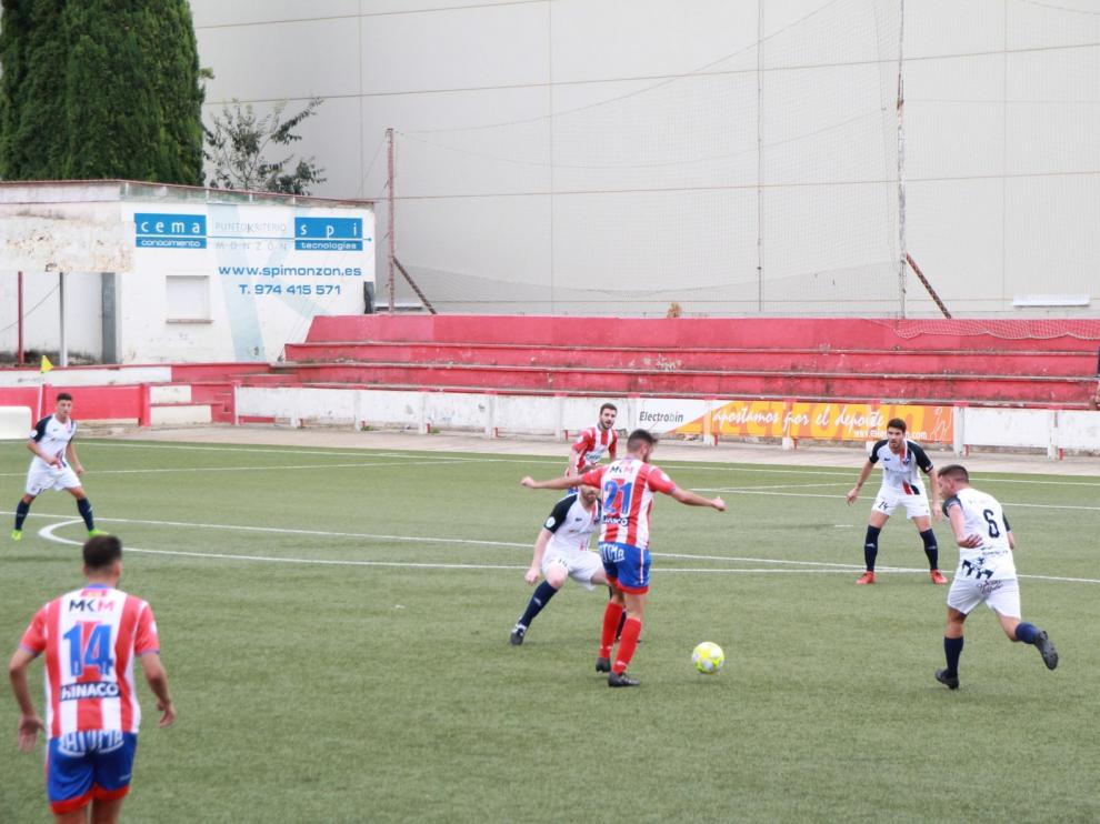 El Atlético Monzón se topa con el Villanueva en el Isidro Calderón