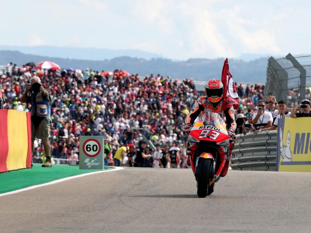 Márquez acaricia el Mundial