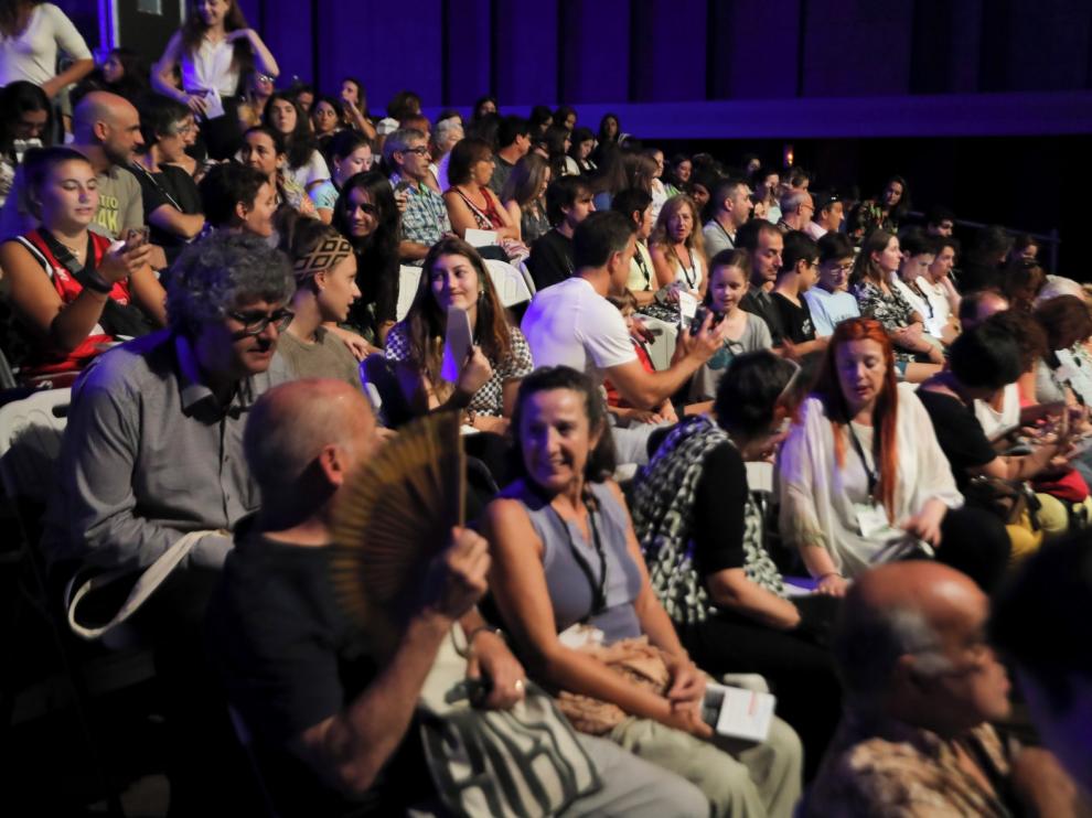 Teatro, danza, circo y performances, equilibrio y vanguardia en la Feria de Huesca
