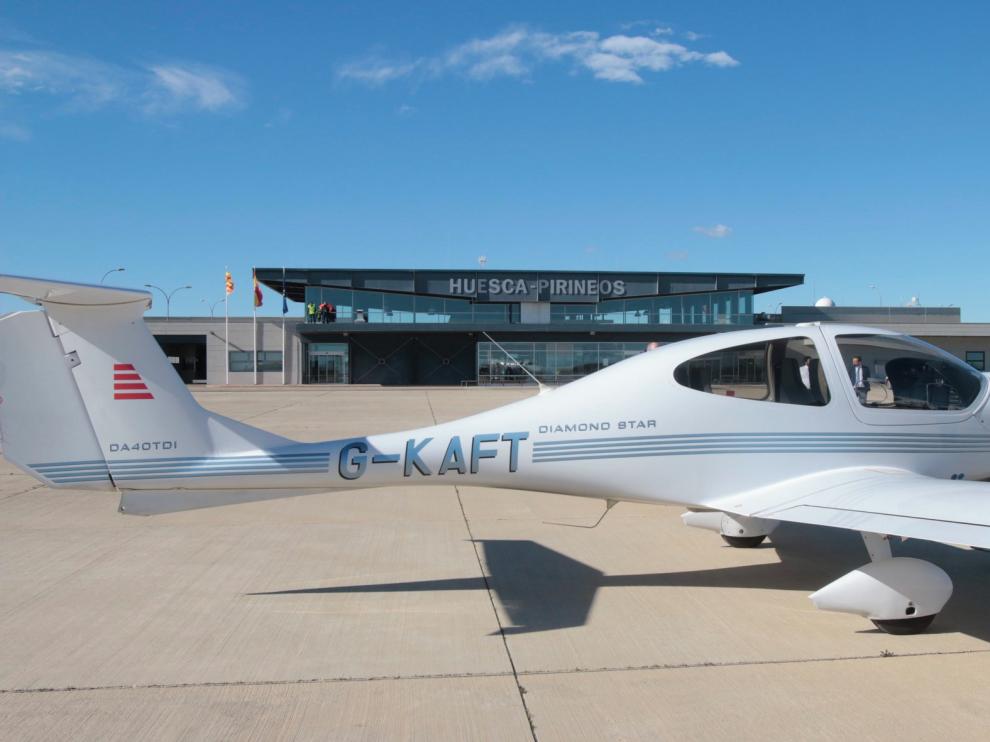 La academia de pilotos de Airways Aviation en el aeropuerto de Huesca recibe nuevos alumnos
