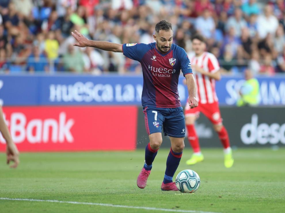 Okazaki, "muy feliz" por su primer gol de azulgrana