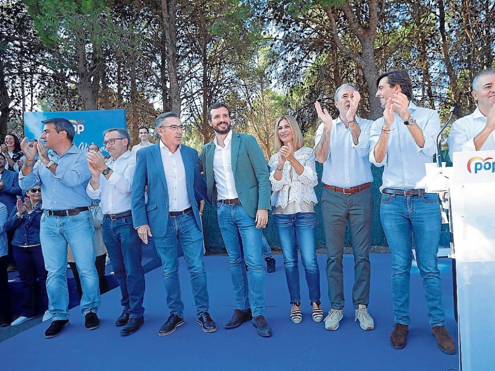 Casado promete suprimir "por ley" el impuesto de sucesiones