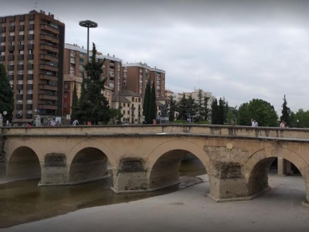 Dos jóvenes son detenidos por lanzar al río a un chico de 13 años en Granada