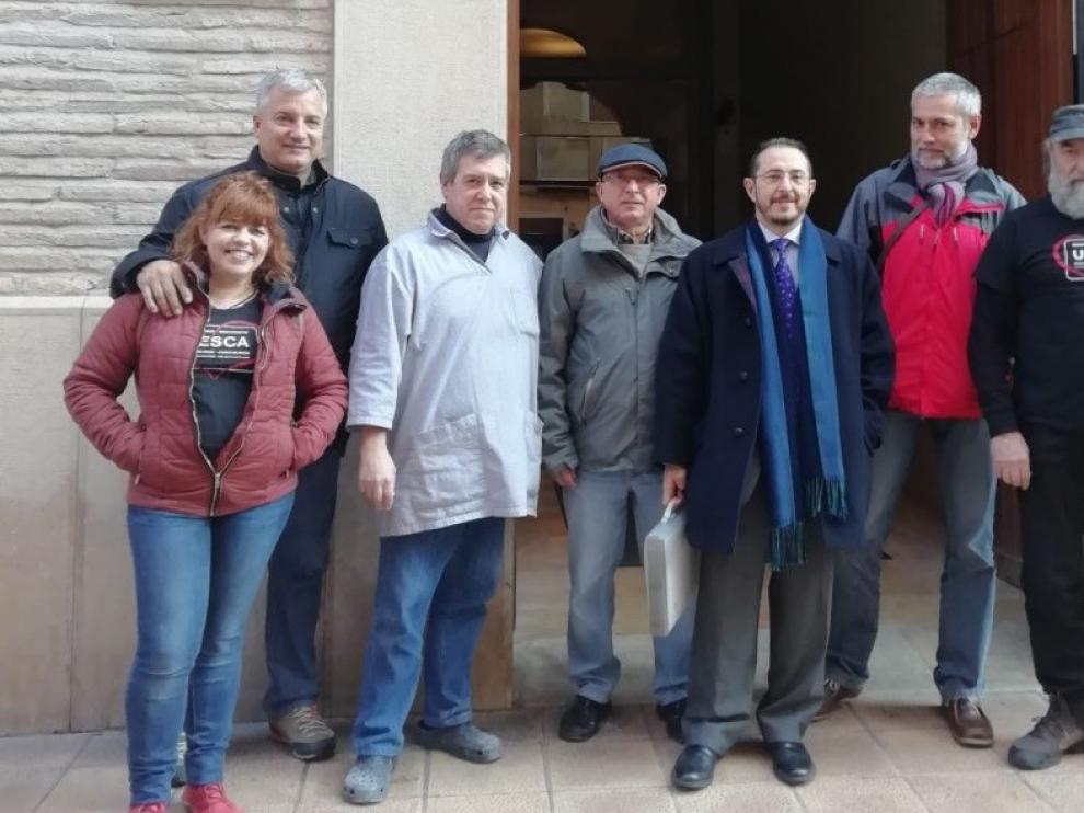 Charramos en Aragonés lleva al Justicia su queja por la retirada de los carteles en aragonés de Huesca