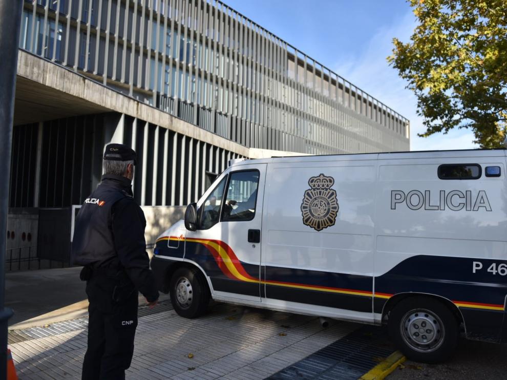 El juez deja en libertad sin fianza y con cargos a Lasaosa, Galindo y el resto de detenidos en la segunda fase de la Operación Oikos