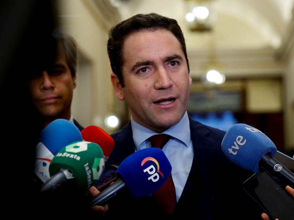 ERC no tiene "prisa" y el PP lo llama "la mesa de la vergüenza"