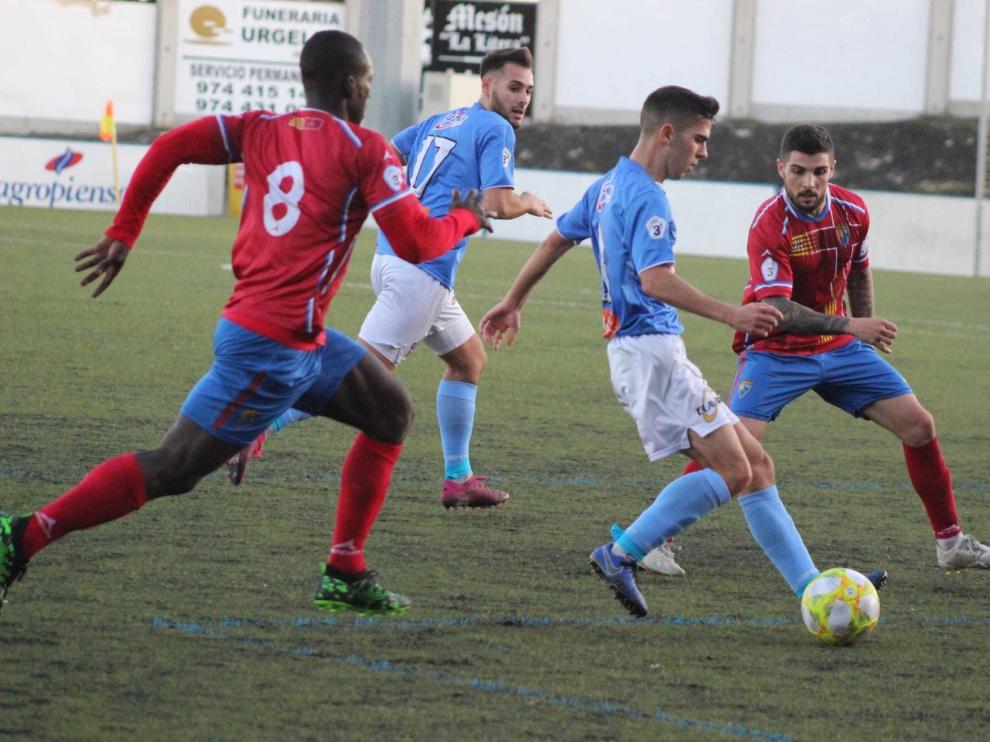 El esfuerzo del Binéfar queda sin recompensa ante el líder Teruel