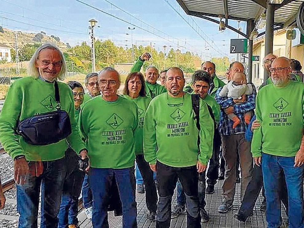 Cuatro mil firmas en apoyo al tren en Monzón