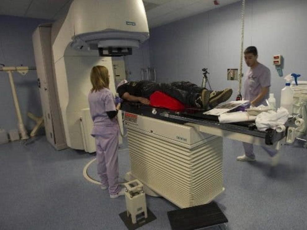 Se destinan 900.000 euros más al transporte por radioterapia ante el aumento de usuarios
