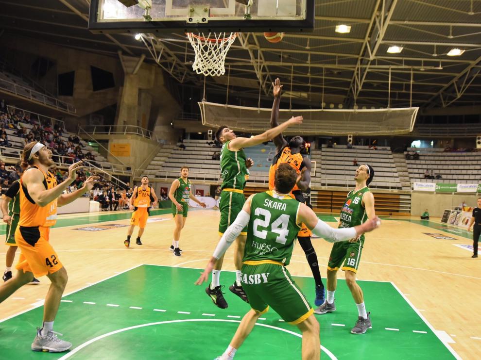 Levitec se afianza en casa tras su mejor partido del curso