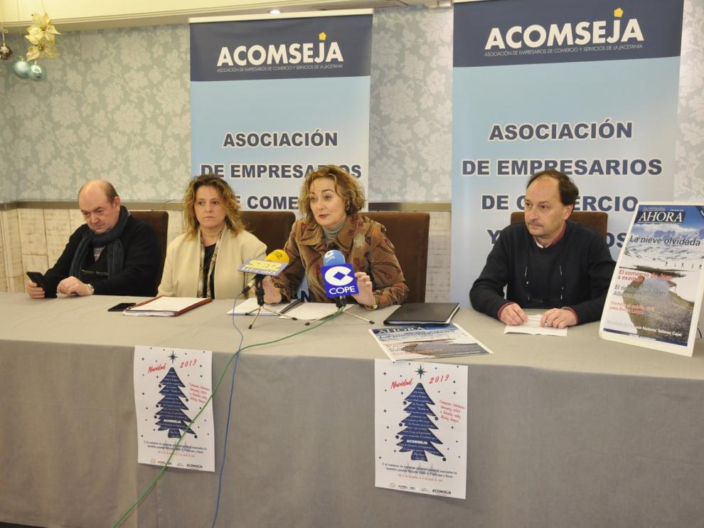 Acomseja elabora un plan de revitalización del comercio jaqués