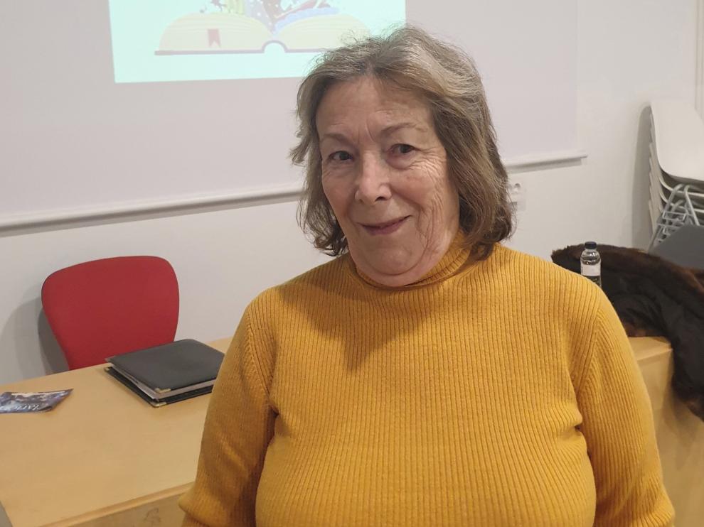 Conchita Benesenes: "Los cuentos transmiten valores que ayudan a forjar la personalidad"