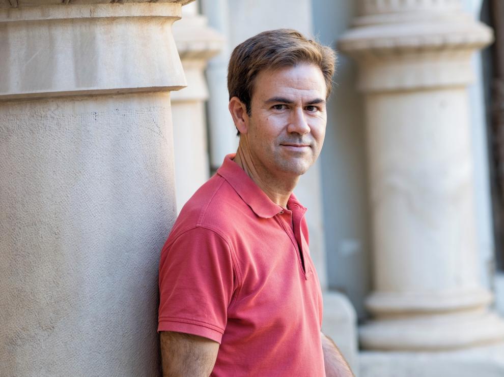 Ricardo Lladosa: "Mi novela reivindica a las artistas que quedaron injustamente olvidadas"