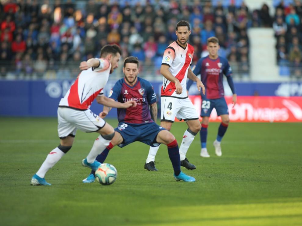 El Rayo se impone a un gris Huesca (0-2)