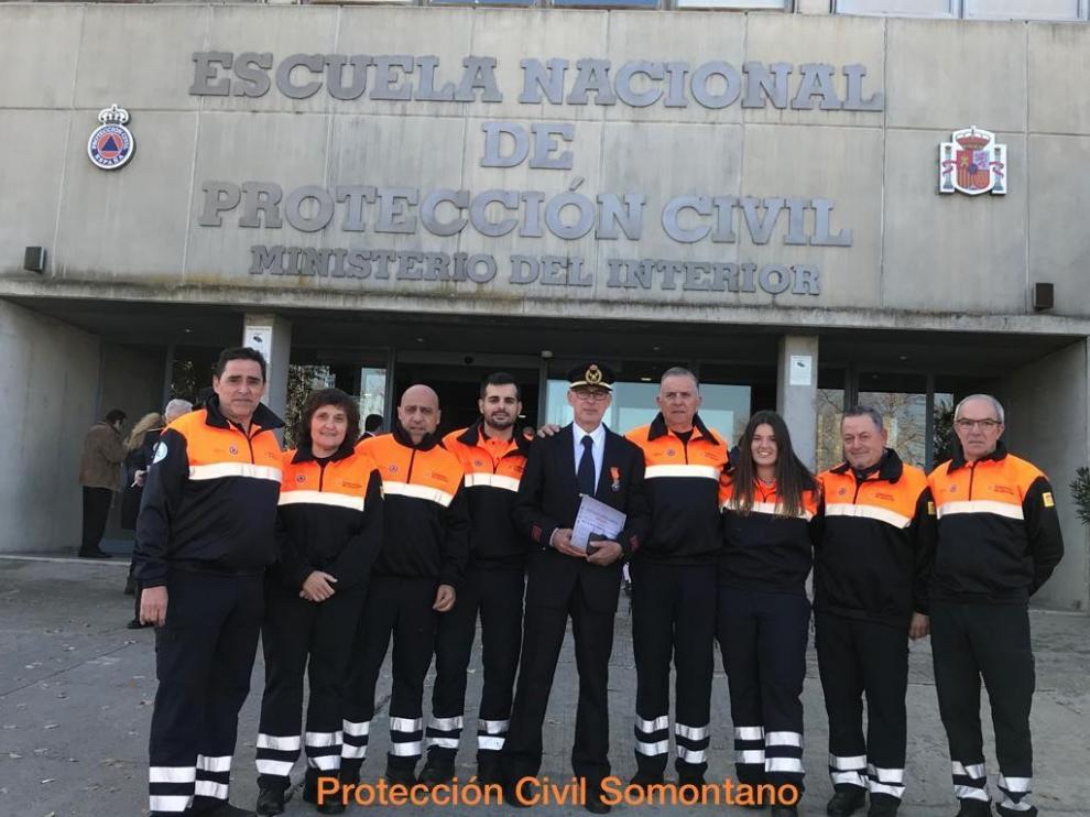 Anav reconoce el trabajo de Bernardo Hernández con una medalla