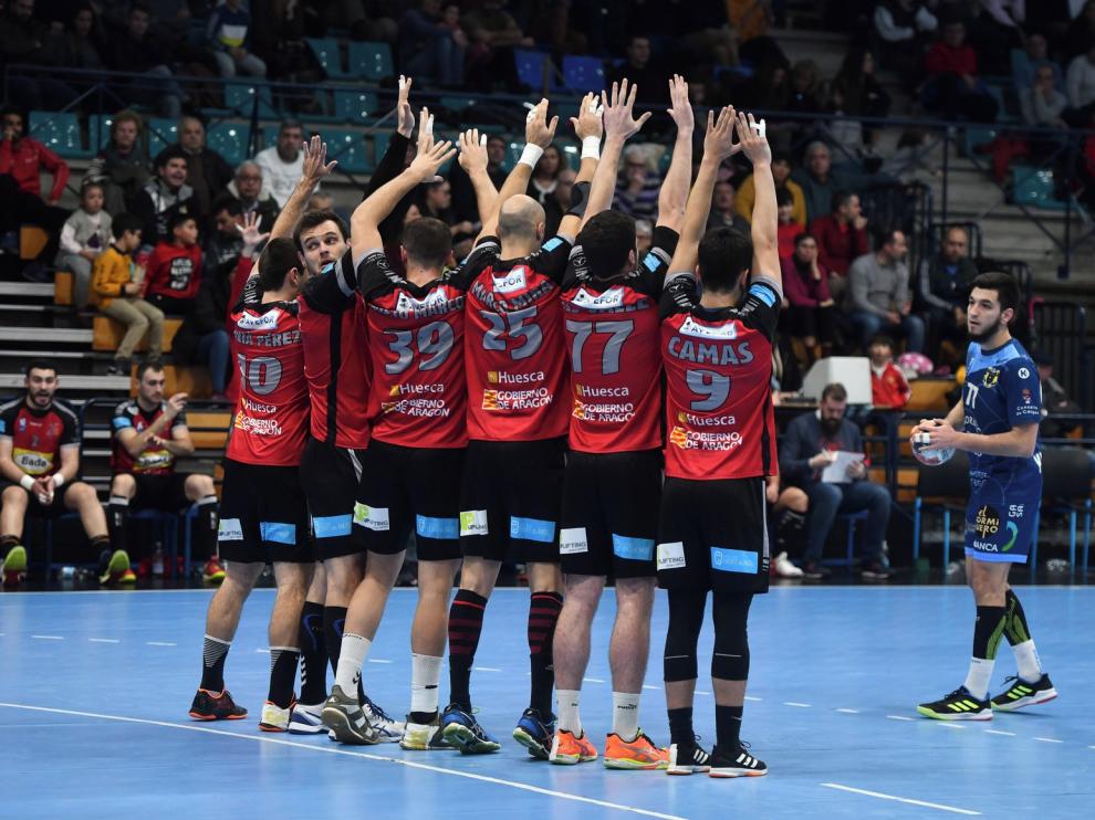 El Bada Huesca, en situación crítica tras cinco derrotas consecutivas