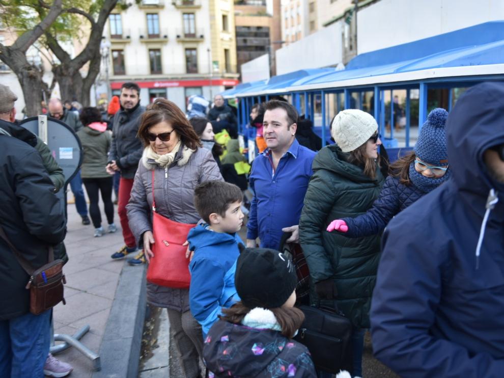 El tren turístico de Huesca cruza un cementerio íbero y llega hasta las murallas