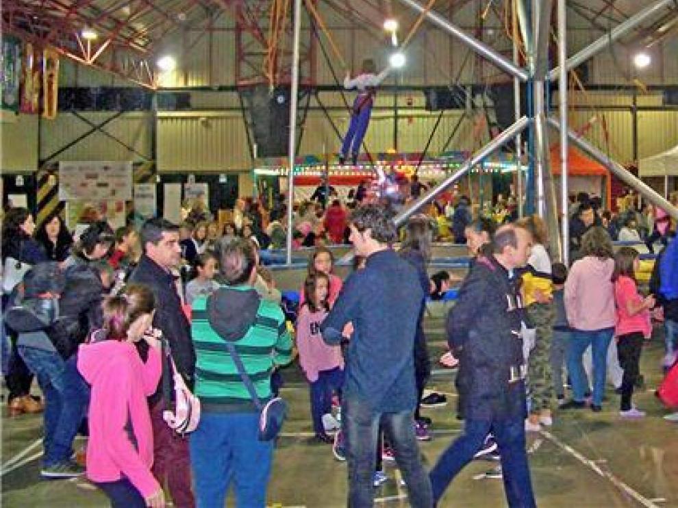 Belenes, música, parque infantil y mercadillos, la oferta en Fraga