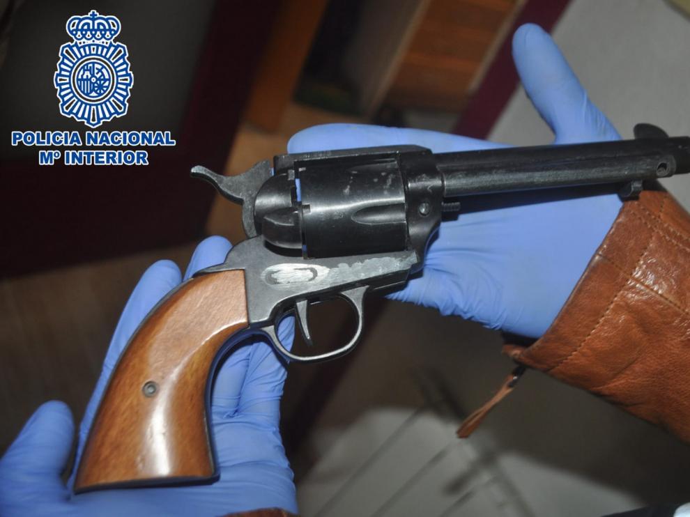 Tres detenidos en Huesca por retener durante dos días a una joven a la que acusaban de quedarse con el botín de un robo