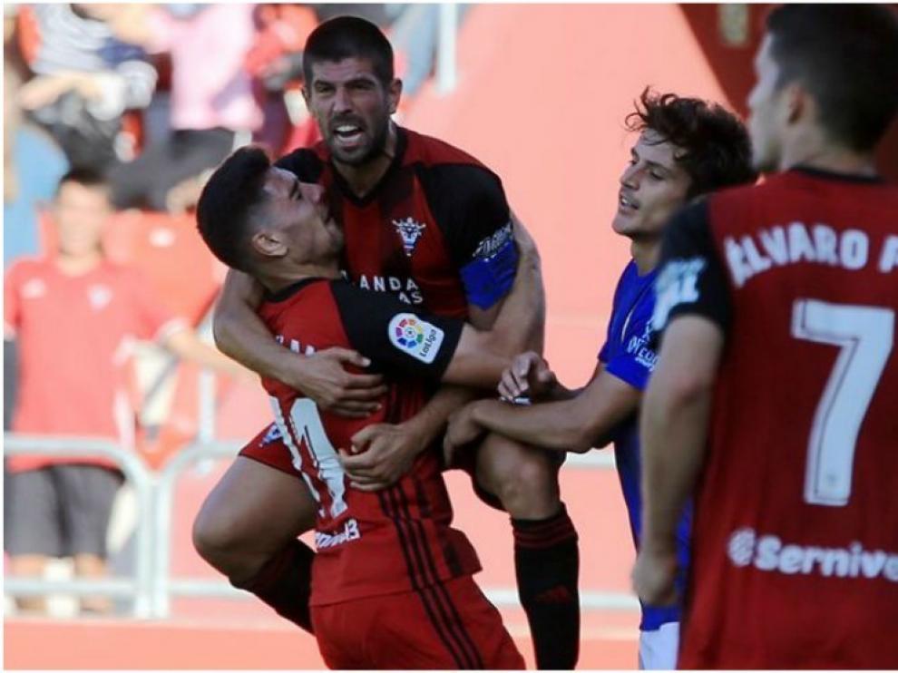 Un nuevo clásico contra el Mirandés ¿Sabes cuántas veces se ha enfrentado al Huesca?