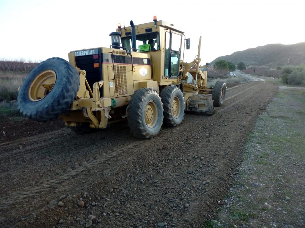 El Ayuntamiento de Fraga empieza los trabajos de reparación y mantenimiento de caminos de tierra