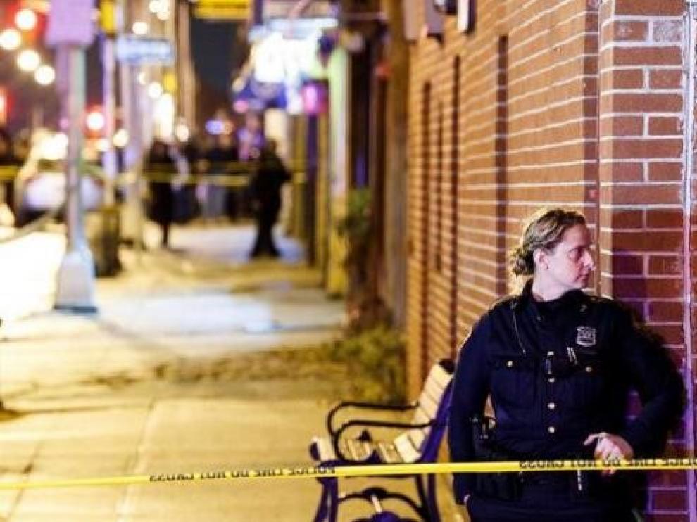 Seis muertos, entre ellos los dos agresores, en un tiroteo en Nueva Jersey