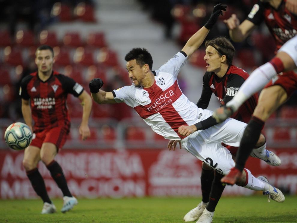 GALERÍA DE IMÁGENES del partido Mirandés-Huesca y de aficionados que han viajado para ver al equipo oscense