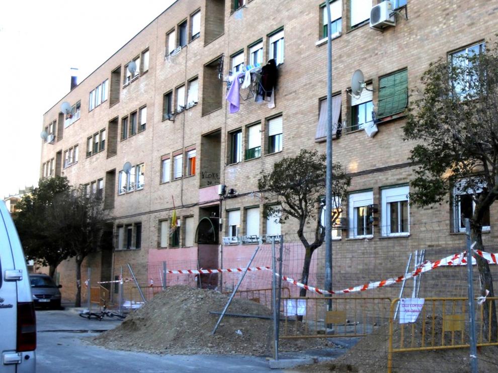El Justicia plantea acciones sociales y educativas en el barrio del Perpetuo Socorro de Huesca