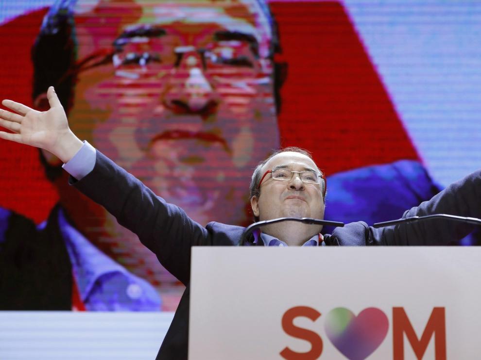 El PSOE cree un honor encauzar el conflicto con Cataluña