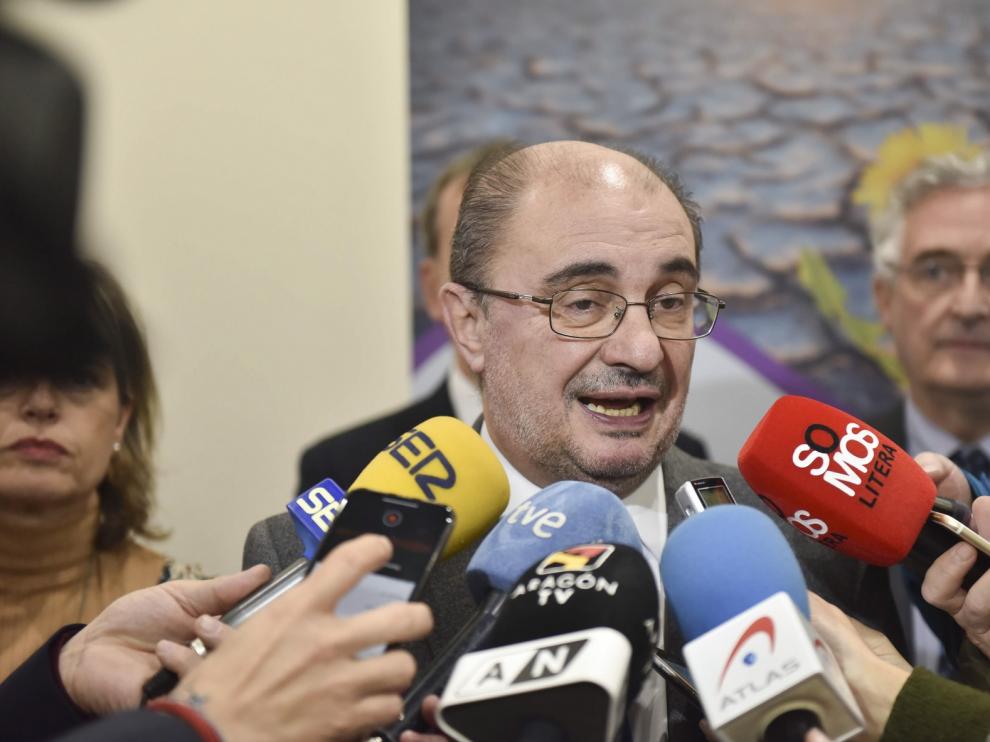 Lambán lamenta que PP y Cs no hayan estado "a la altura" para frenar a ERC
