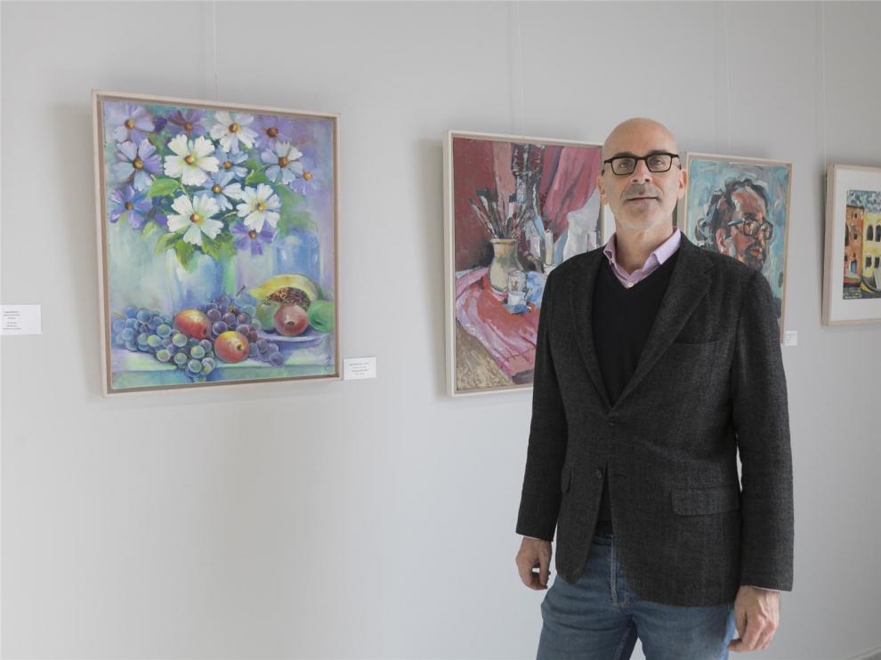 Se exhiben 35 obras de artistas que pintan con la boca y el pie