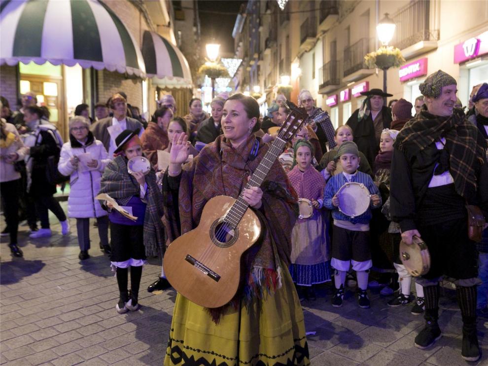 La ilusión y las ganas de los niños protagonizan la Ronda Aguinaldo