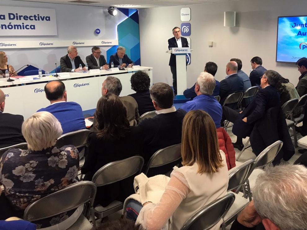Beamonte reprocha a Lambán su silencio por los contactos con ERC