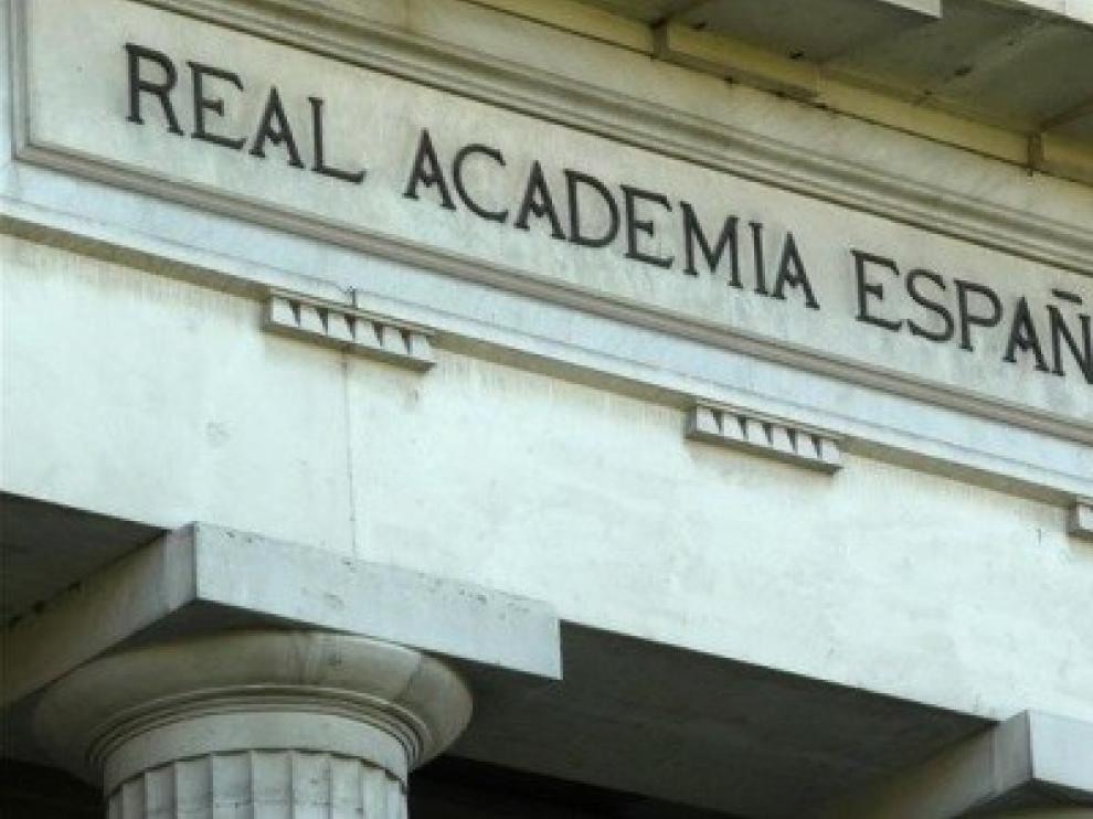 'Feminizar', 'euroescéptico', 'constitución', 'autodeterminación' y 'clima', palabras del año para la RAE
