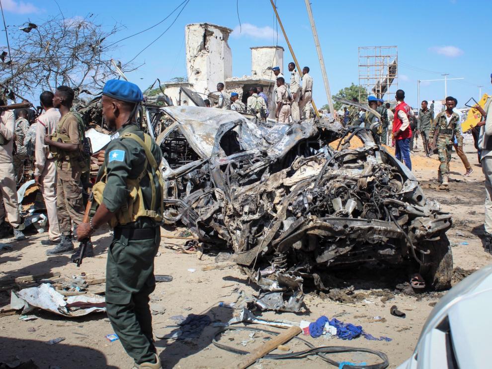 Aumentan a 92 los muertos en uno de los peores atentados ocurridos en Mogadiscio