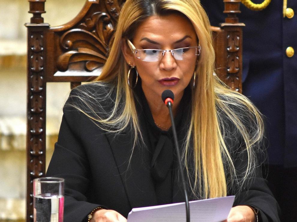 Expulsados "en reciprocidad" tres diplomáticos bolivianos