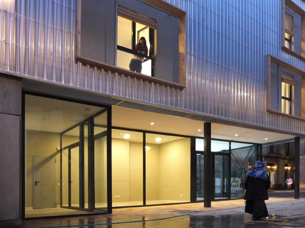 Las casas-contenedor de Barcelona tienen un toque de talento e ingenio oscense