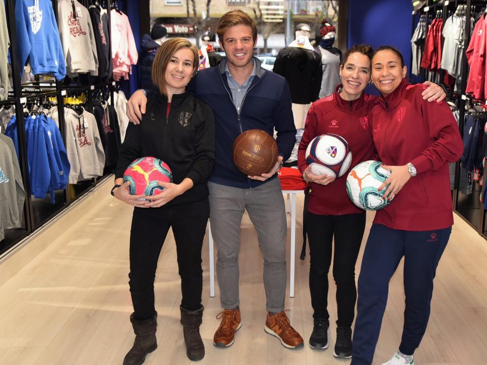 La tienda del Huesca, en ebullición
