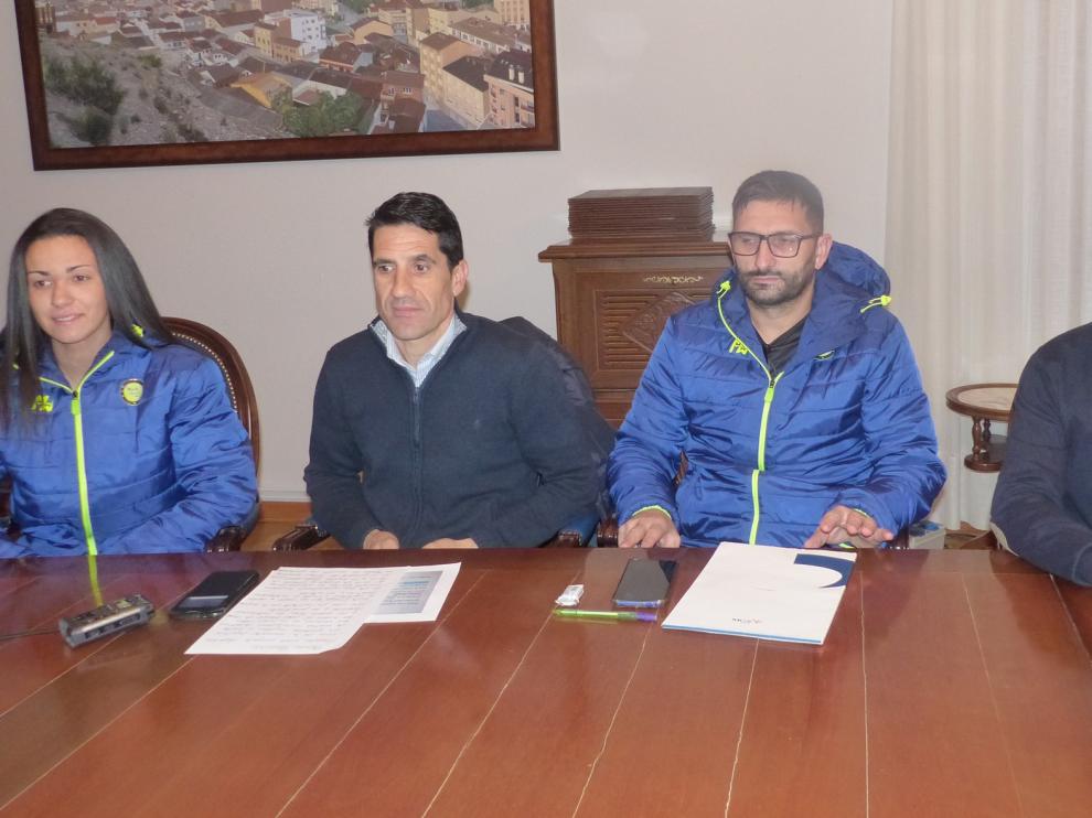 Monzón promociona sus instalaciones deportivas a nivel europeo