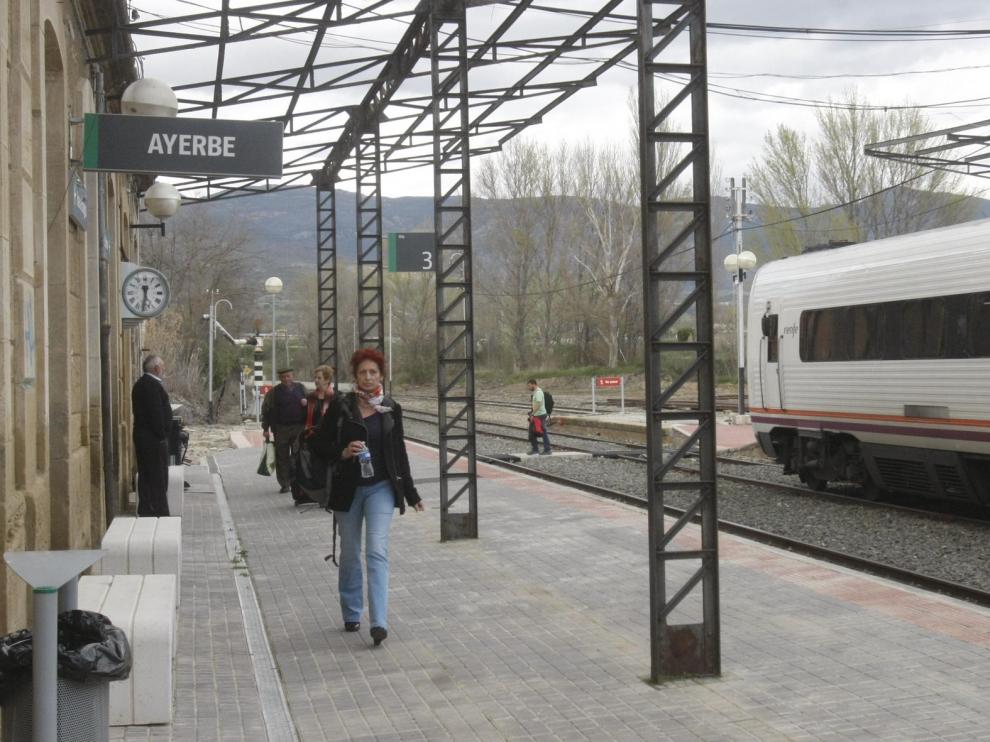 Cinco estaciones de tren de la provincia de Huesca, sin venta presencial de billetes