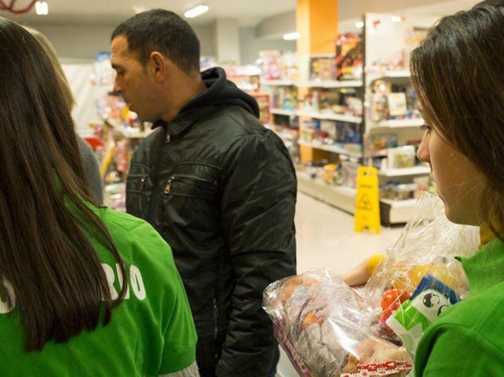 "Ningún niño sin juguete" llega a más de trescientas familias