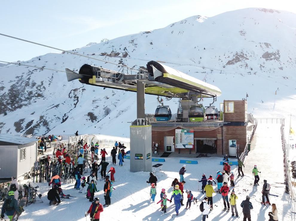 Llenazo y sol en los valles del Pirineo en el primer fin de semana de 2020