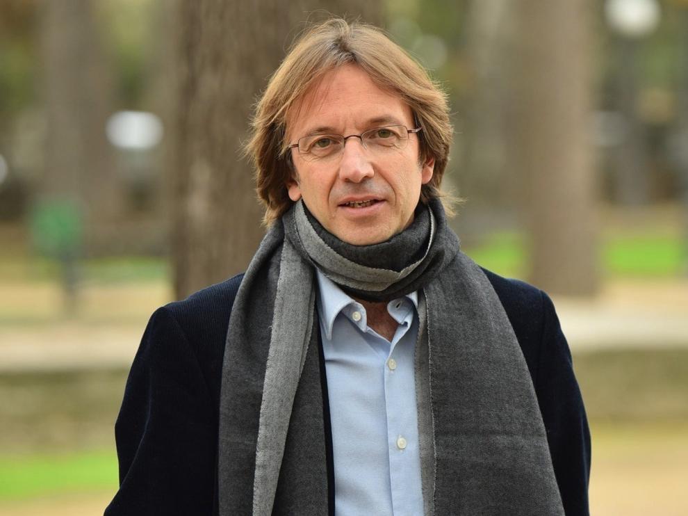 Javier Olivera Pueyo: “Yo creo que podríamos ser felices casi en cualquier circunstancia”