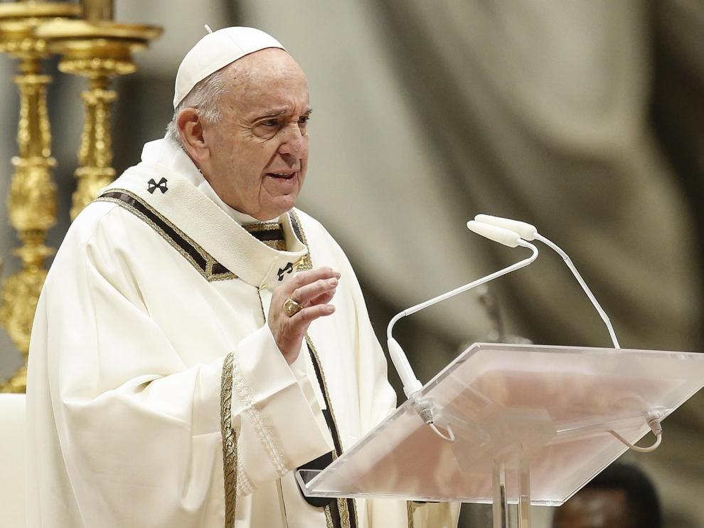 El Papa pide "diálogo y autocontrol" ante la "terrible" tensión del mundo