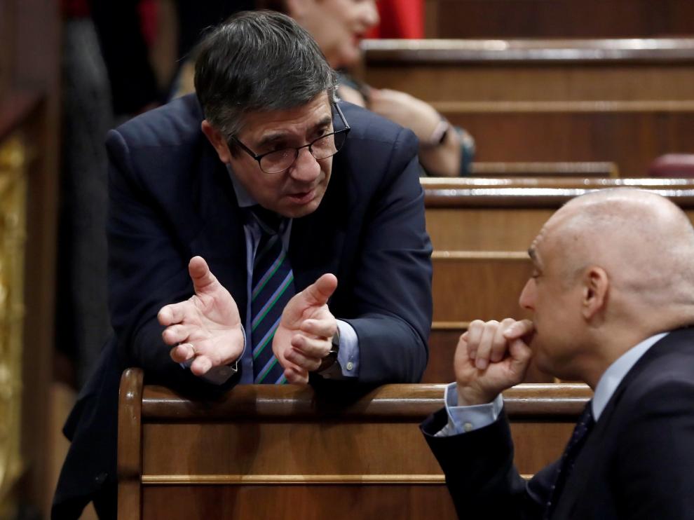 Diputados del PSOE garantizan su apoyo a Sánchez aunque les llamen "traidores" o "putas"