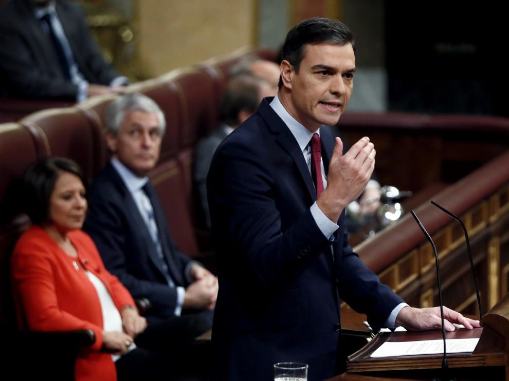 Sánchez pide el voto al Congreso para romper con el bloqueo político