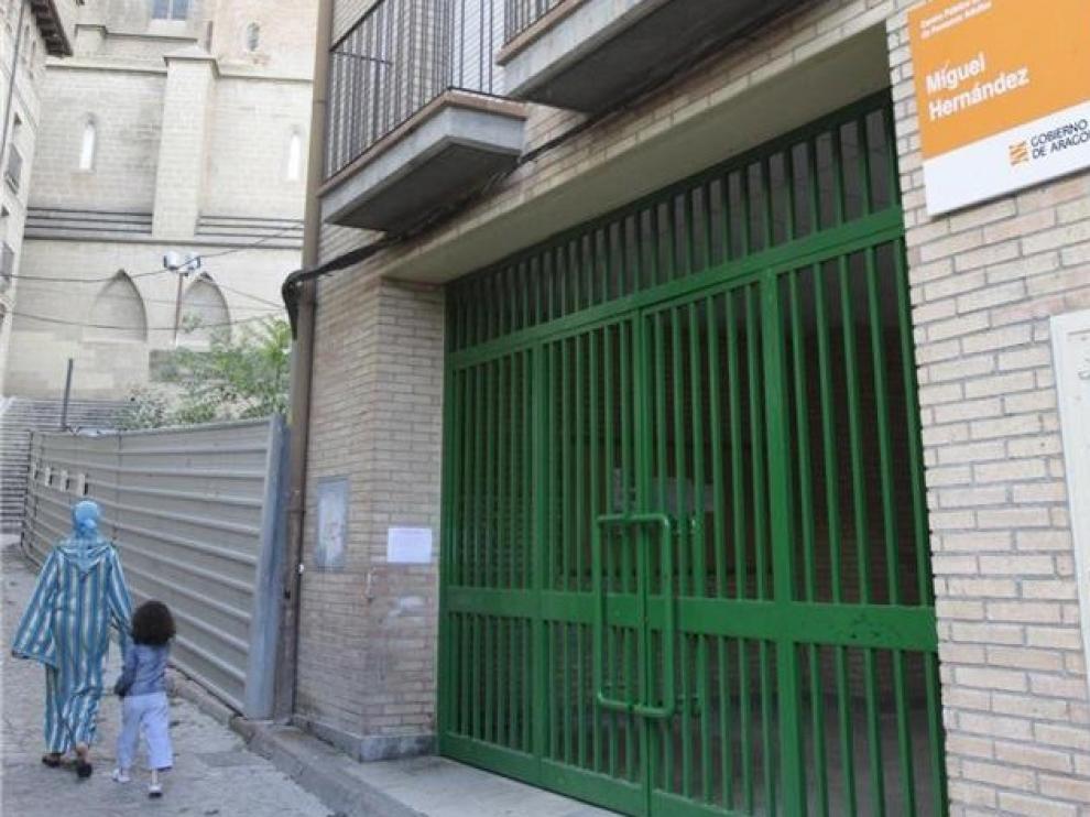 Abierta la admisión para el segundo cuatrimestre para adultos del "Miguel Hernández" de Huesca