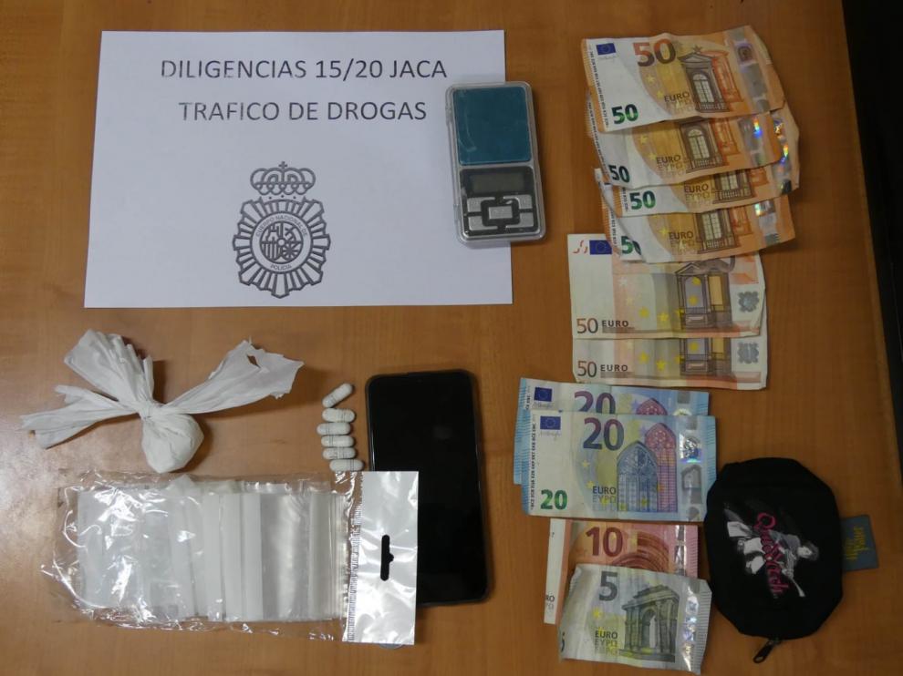 La Policía Nacional detecta dos vehículos con droga destinada al tráfico